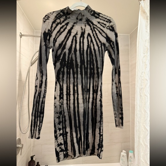 Cotton Citizen Long Sleeve Dress - Picture 1 of 3